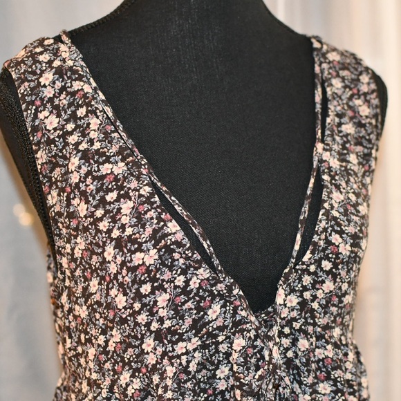 American Eagle Outfitter Blouse Size Medium - Picture 7 of 13